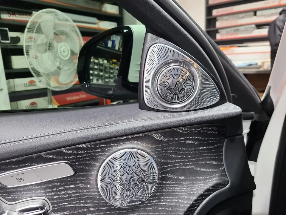 Mercedes-Benz E-Class W214 car audio - Mercedes-Benz E-Class W214 Audio Upgrade Review photo 3