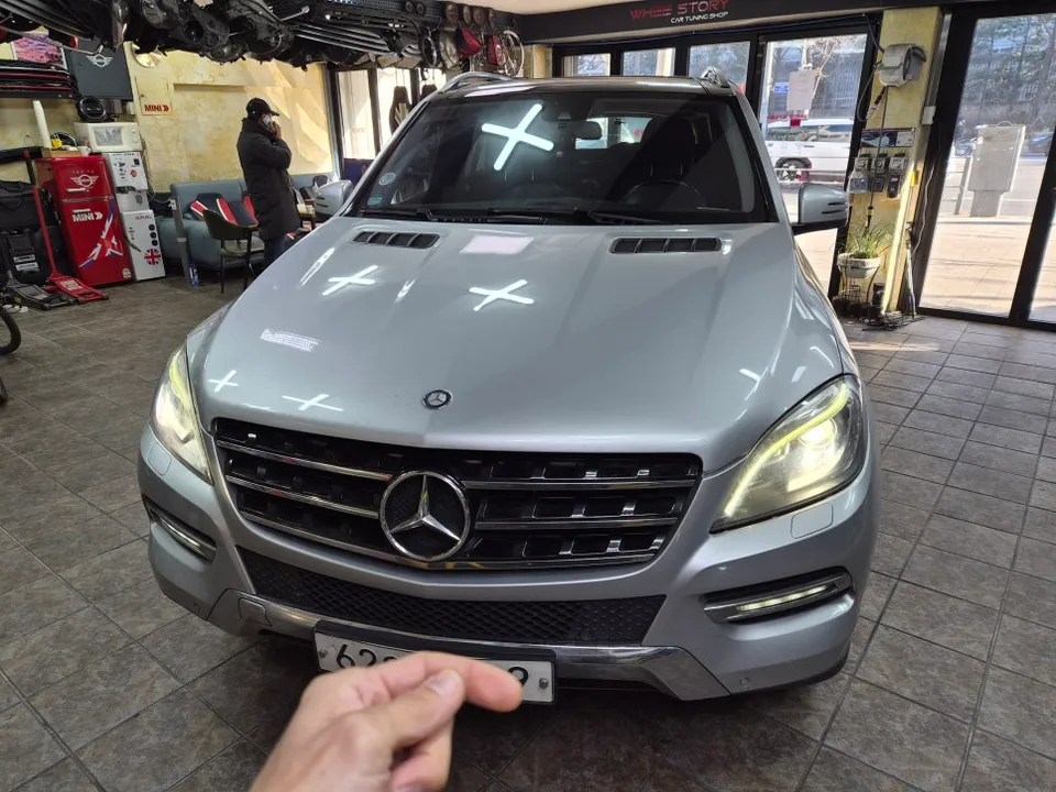 Mercedes-Benz ML 350 body repair installation result