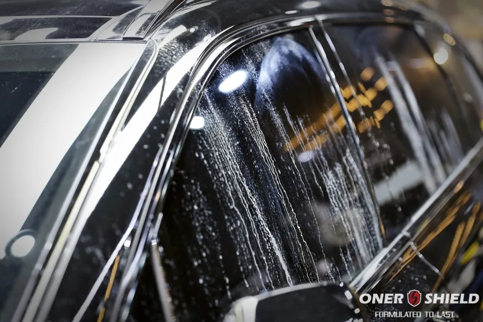 Kia Sorento MQ4のガラスコーティング事例|費用目安・仕上がり 施工写真 1-2