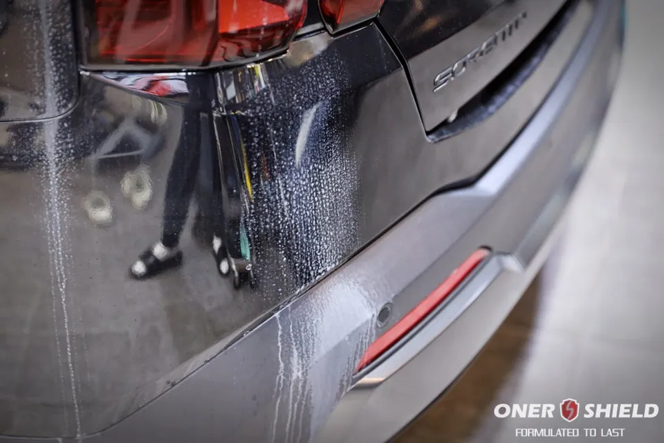 Kia Sorento MQ4のガラスコーティング事例|費用目安・仕上がり 施工写真 1-3