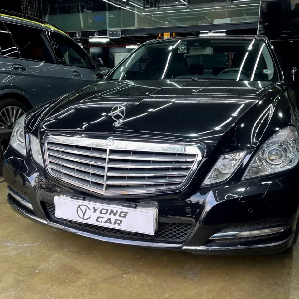メルセデス・ベンツ Eクラス W213のガラスコーティング事例 施工写真 2-1