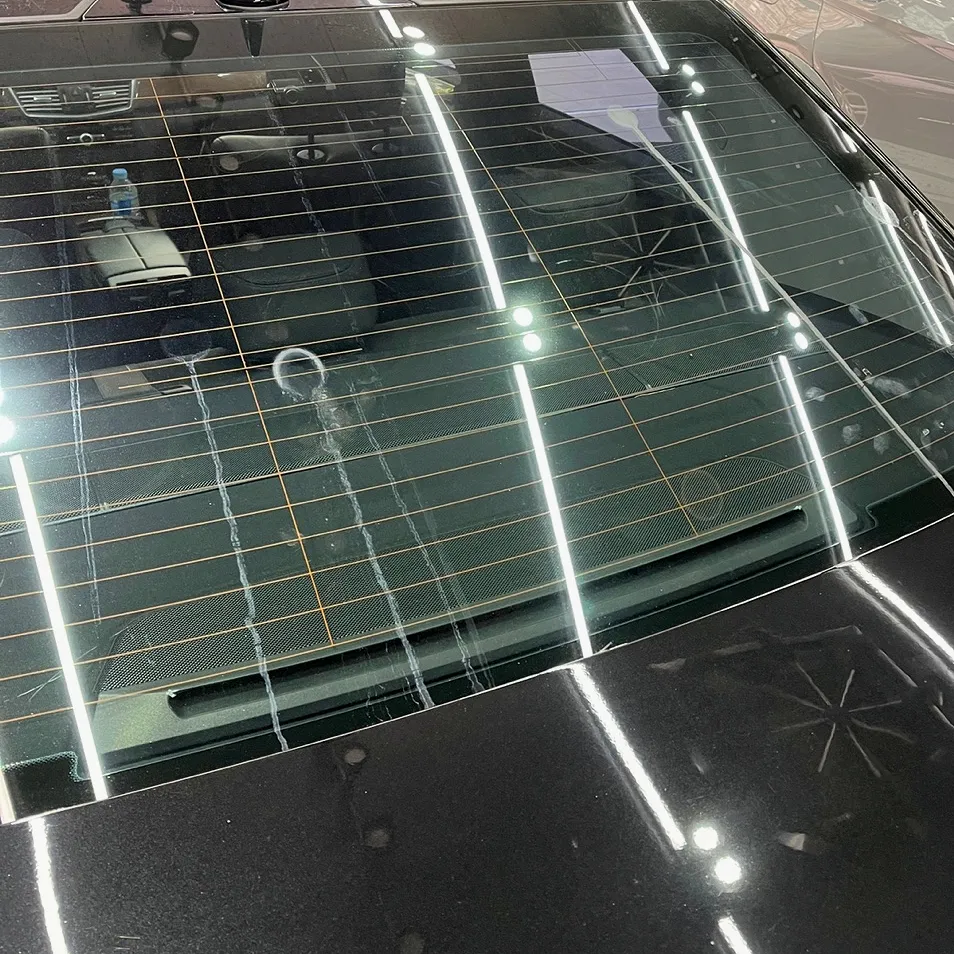メルセデス・ベンツ Eクラス W213のガラスコーティング事例 施工写真 2-2