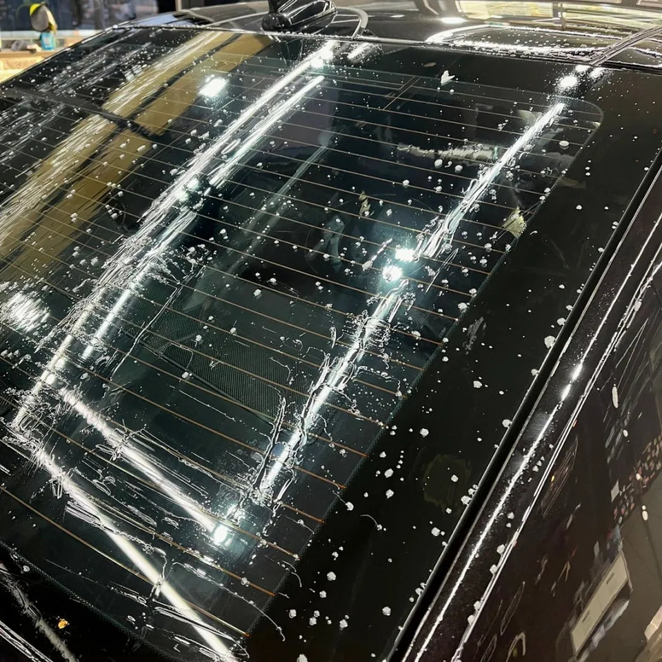 メルセデス・ベンツ Eクラス W213のガラスコーティング事例 施工写真 3-3