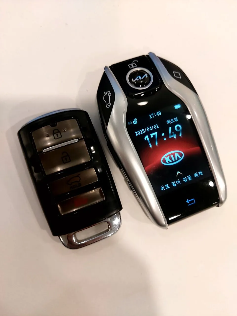 Kia Sorento OEM Options Retrofit Review photo 2