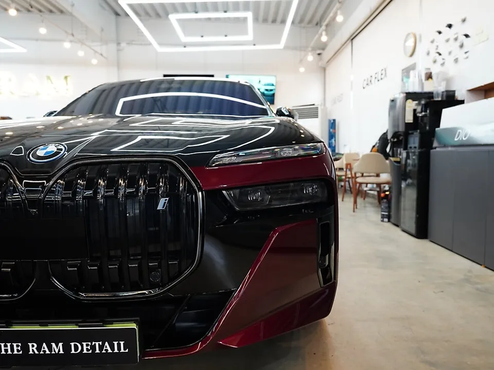 BMW 7 SeriesのPPF施工事例|費用目安・仕上がり 施工写真 2-2
