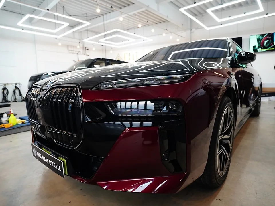 BMW 7 SeriesのPPF施工事例|費用目安・仕上がり 施工写真 2-3