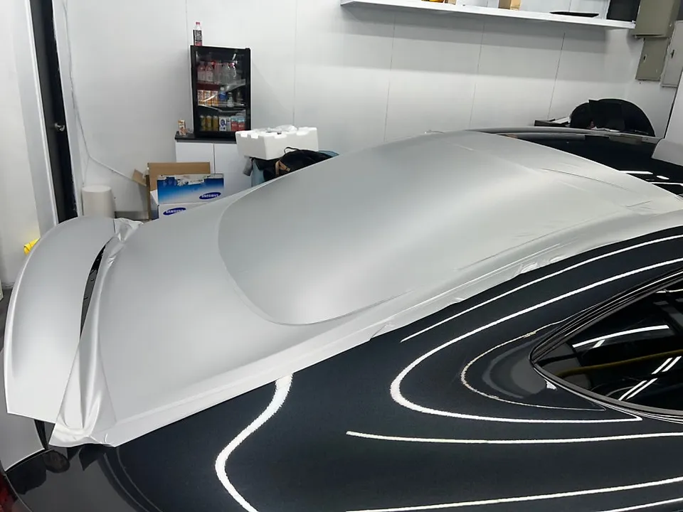 Mercedes-Benz AMG GTSのカーラッピング事例 施工写真 1-2