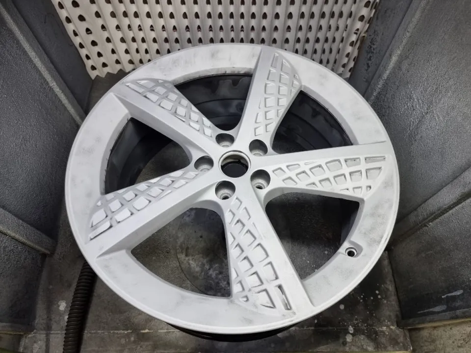 Genesis G80 wheel repair - Genesis G80 Wheel Repair Review — Flawless Curb Rash Restoration photo 4