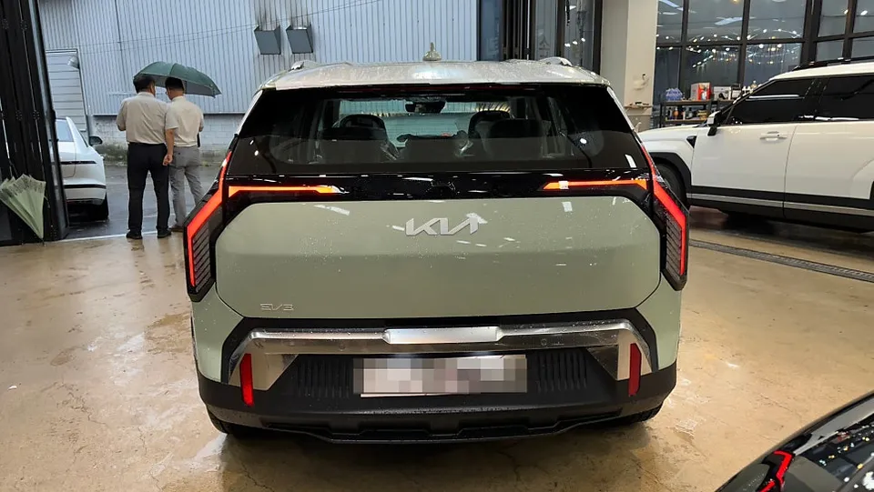 Kia EV3 ppf - Kia EV3 PPF Installation Review — Enhanced Protection photo 3