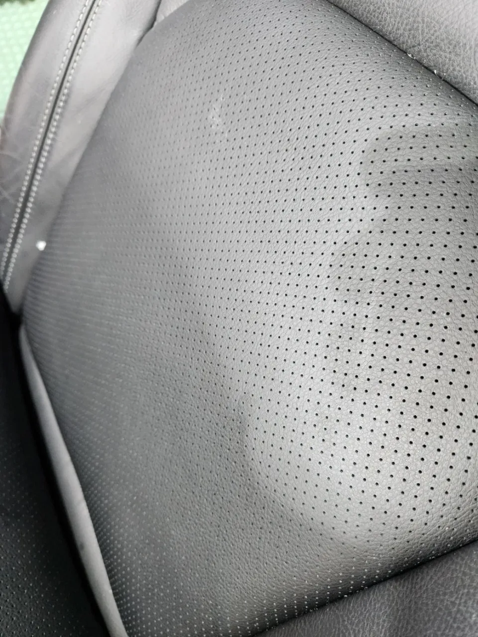 Audi RSのカーラッピング事例｜費用目安・仕上がり 施工写真 2-2
