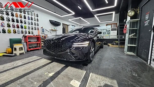 Genesis G80のカーラッピング事例｜費用目安・仕上がり 施工写真 3-3