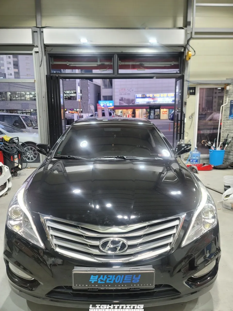 Hyundai Azeraのカーフィルム施工事例｜費用目安・仕上がり 施工写真 1-1