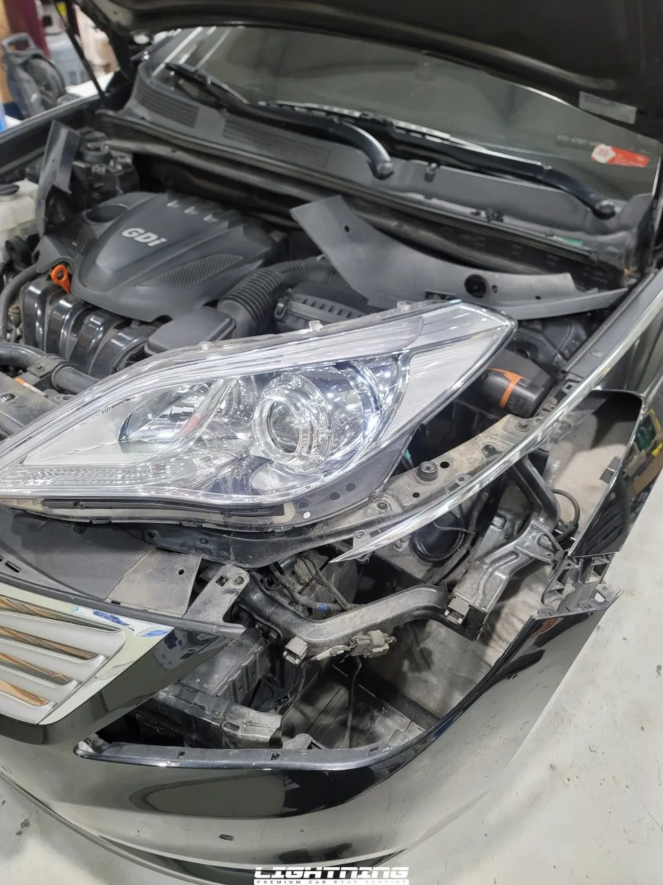 Hyundai Azeraのカーフィルム施工事例｜費用目安・仕上がり 施工写真 1-2
