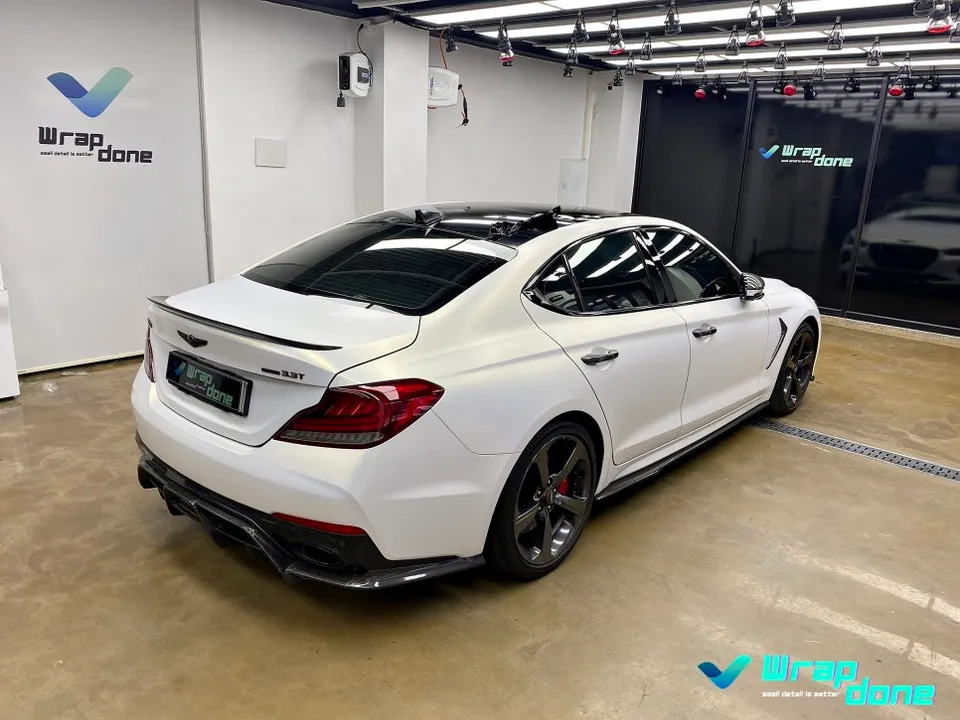 Genesis G70のカーラッピング事例｜費用目安・仕上がり 施工写真 2-1