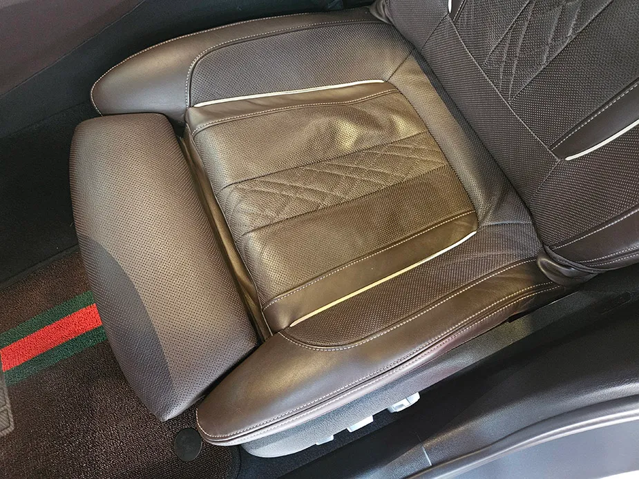 BMW 5 Series G30 interior customization - BMW 5 Series G30 Seat Restoration Review — Restored Comfort photo 3