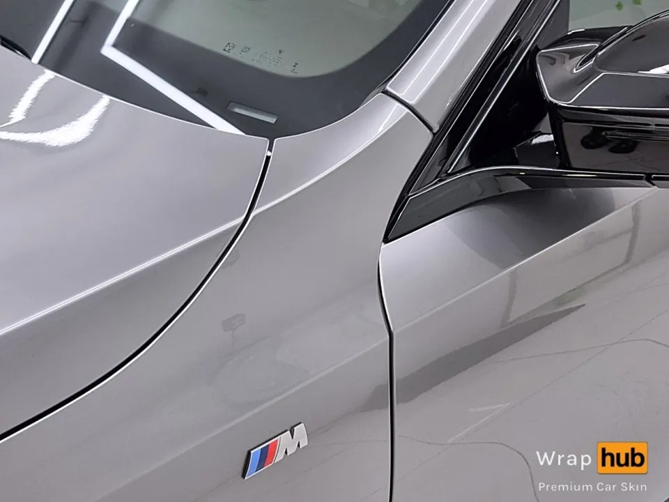 BMW 5 Series G30のカーラッピング事例｜リキッドメタルシルバー 施工写真 3-2