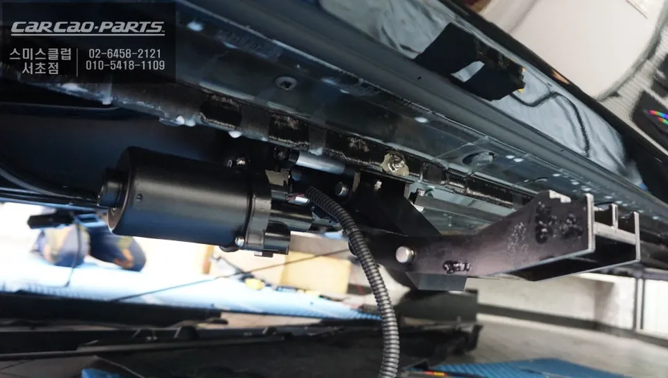 Audi Q8 body kit - Audi Q8 Body Kit Installation Review photo 3