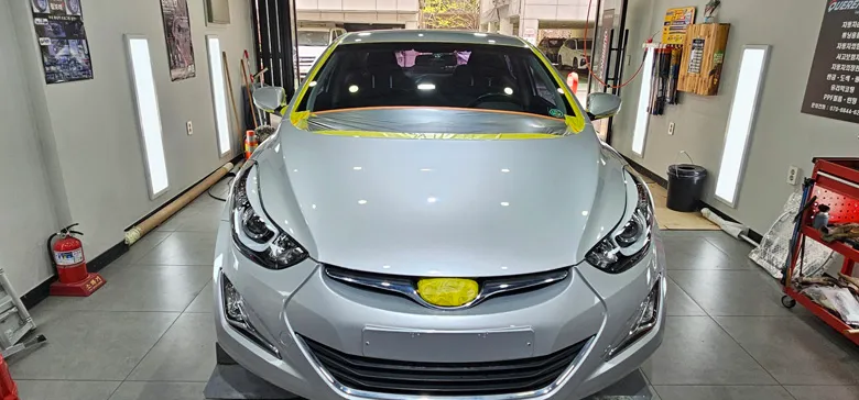 Hyundai Elantra MDのガラスコーティング事例|費用目安・仕上がり 施工写真 2-1