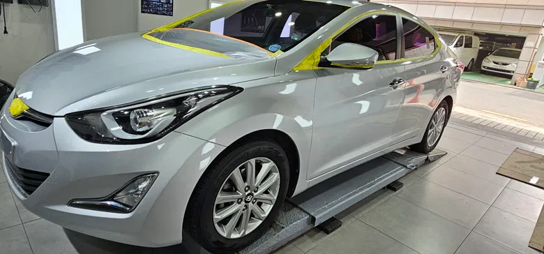 Hyundai Elantra MDのガラスコーティング事例|費用目安・仕上がり 施工写真 2-3