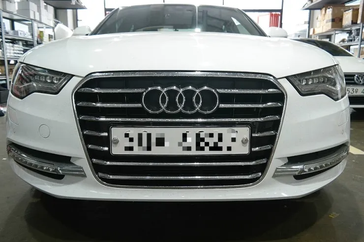 Audi A6 body kit - Audi A6 RS6 Grille Upgrade Review: Bumper Removal to Paint photo 3