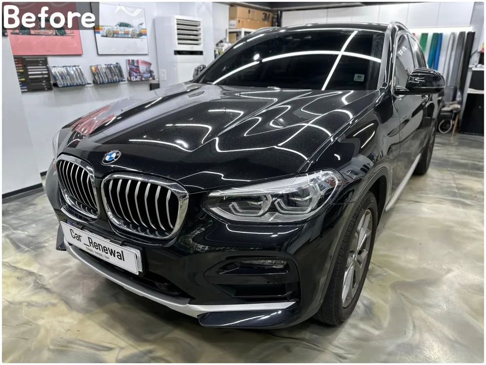 BMW X4 G02のカーラッピング事例：オールブラックで引き締まったSUV 施工写真 1-3