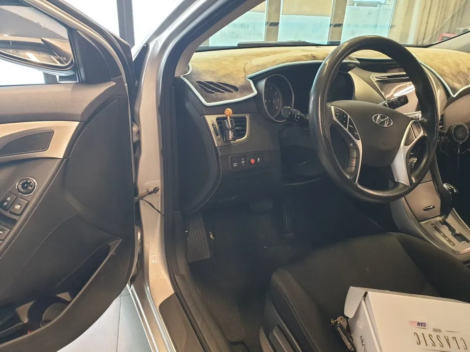 Hyundai Elantra MD dash cam - Hyundai Elantra MD Dash Cam Installation Review photo 4