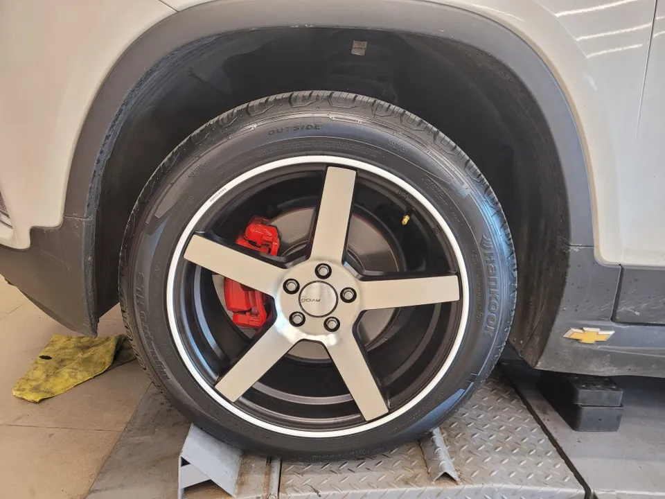 Chevrolet Traxのホイールリペア・塗装事例 施工写真 3-1