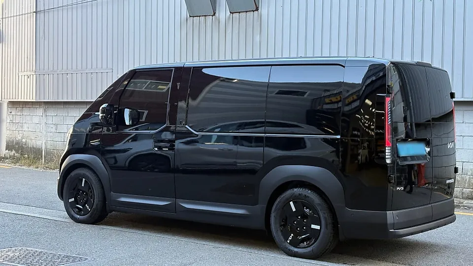 Kia PV5 new car package - Kia PV5 New Car Package Review — Enhanced Protection photo 4