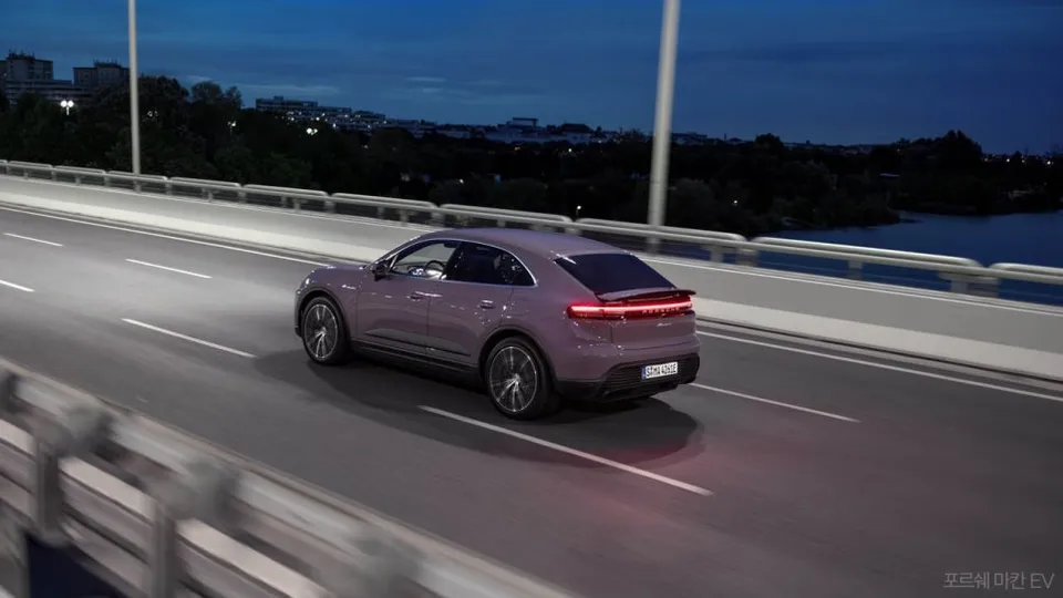 Porsche Macan Electric ppf - Porsche Macan Electric PPF Review: Cost & Protection photo 3