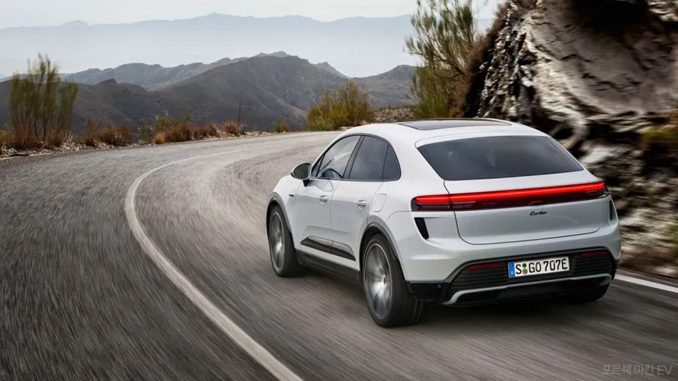 Porsche Macan Electric ppf - Porsche Macan Electric PPF Review: Cost & Protection photo 4