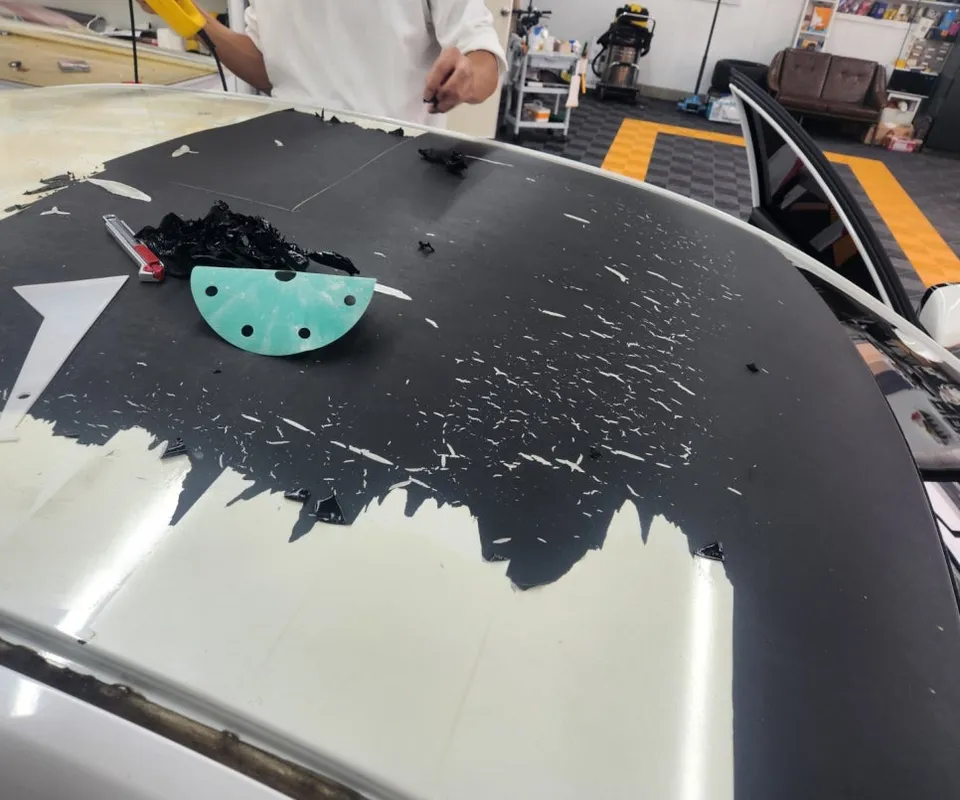 Kia K7のカーラッピング事例|費用目安・仕上がり 施工写真 2-2