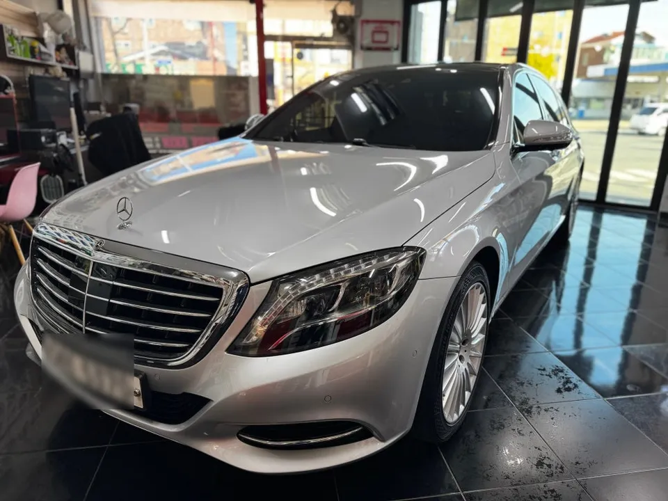 Mercedes-Benz S-Class W222のカーラッピング事例｜3Mホワイトゴールド 施工写真 2-1