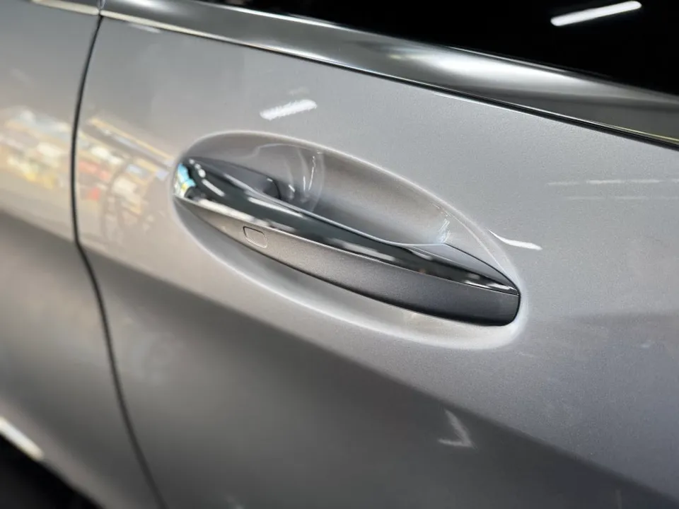 Mercedes-Benz S-Class W222のカーラッピング事例｜3Mホワイトゴールド 施工写真 2-2