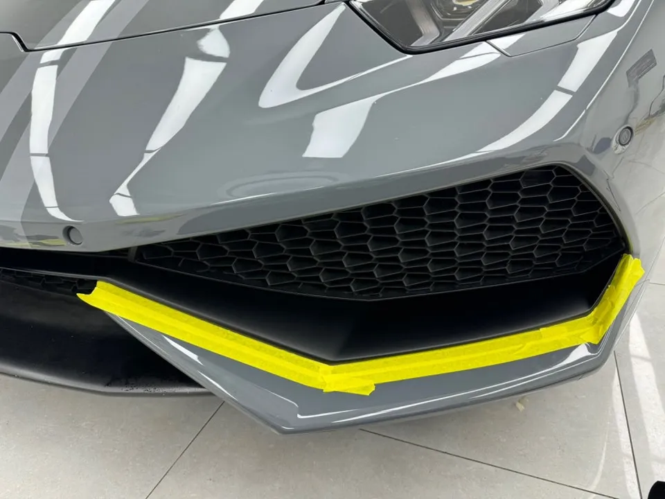 Lamborghini Huracánのカーラッピング事例|費用目安・仕上がり 施工写真 2-2