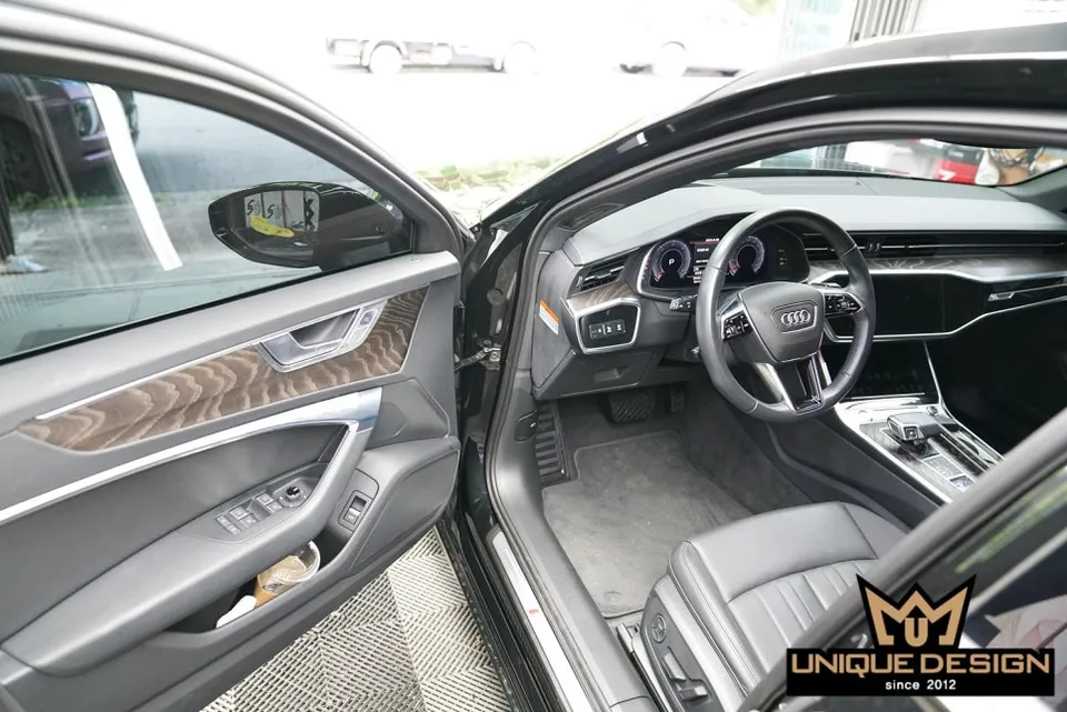 Audi A6のインテリアPPF施工事例｜費用目安・仕上がり 施工写真 2-1