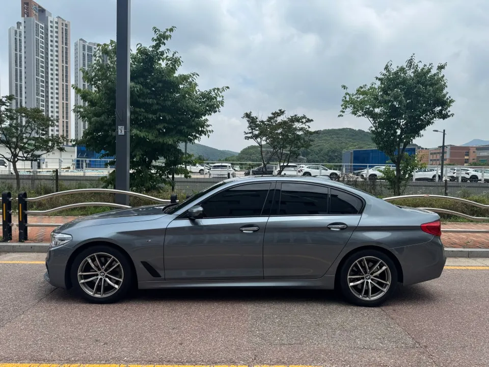 BMW 3 Series G20 カーラッピング事例｜費用目安・仕上がり 施工写真 2-1