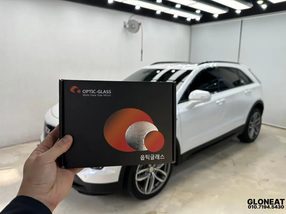 Cadillac XT4 oem options - Cadillac XT4 OEM Options Review: Wide-Angle Mirror Upgrade photo 4