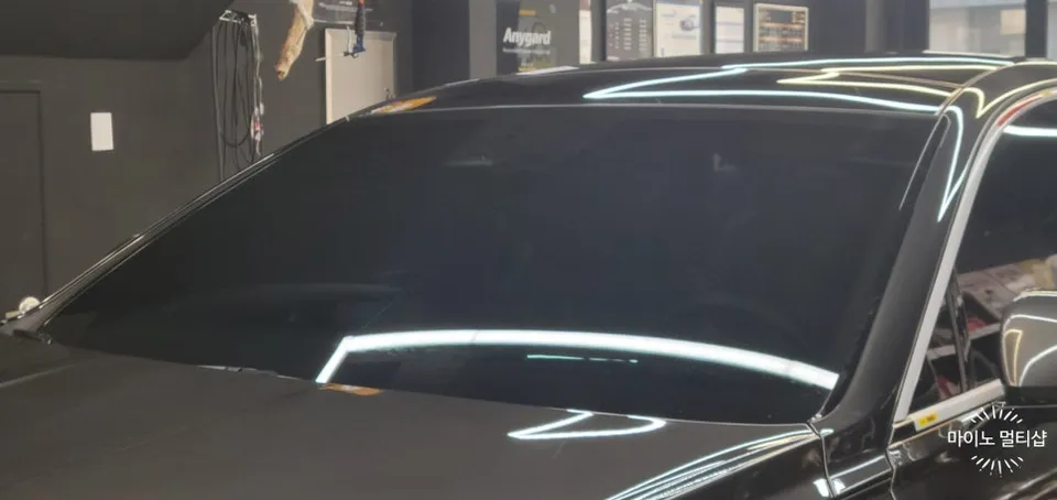 Genesis G80 カーフィルム施工事例｜費用目安と仕上がり 施工写真 3-2