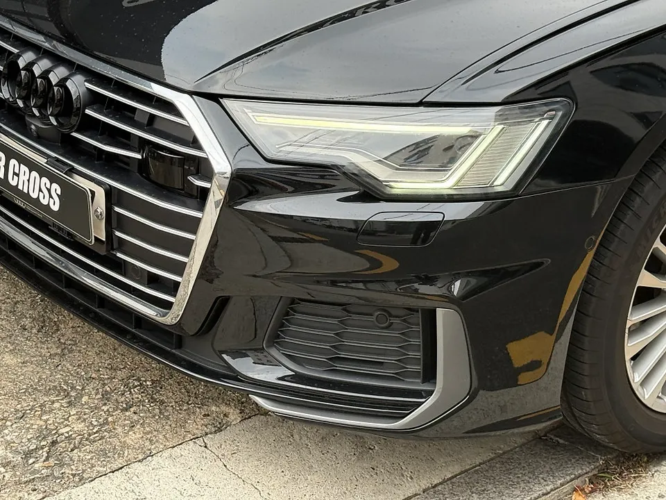 Audi A6のカーラッピング事例|クローム除去でオールブラック化 施工写真 3-2