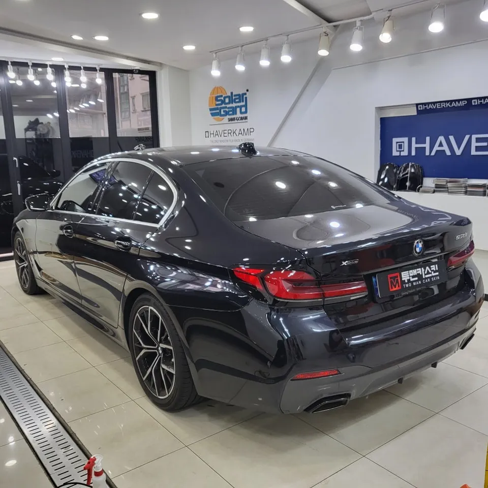 BMW 5 Series G30 vinyl wrap - BMW 5 Series G30 Vinyl Wrap Review: Cost & Results photo 5