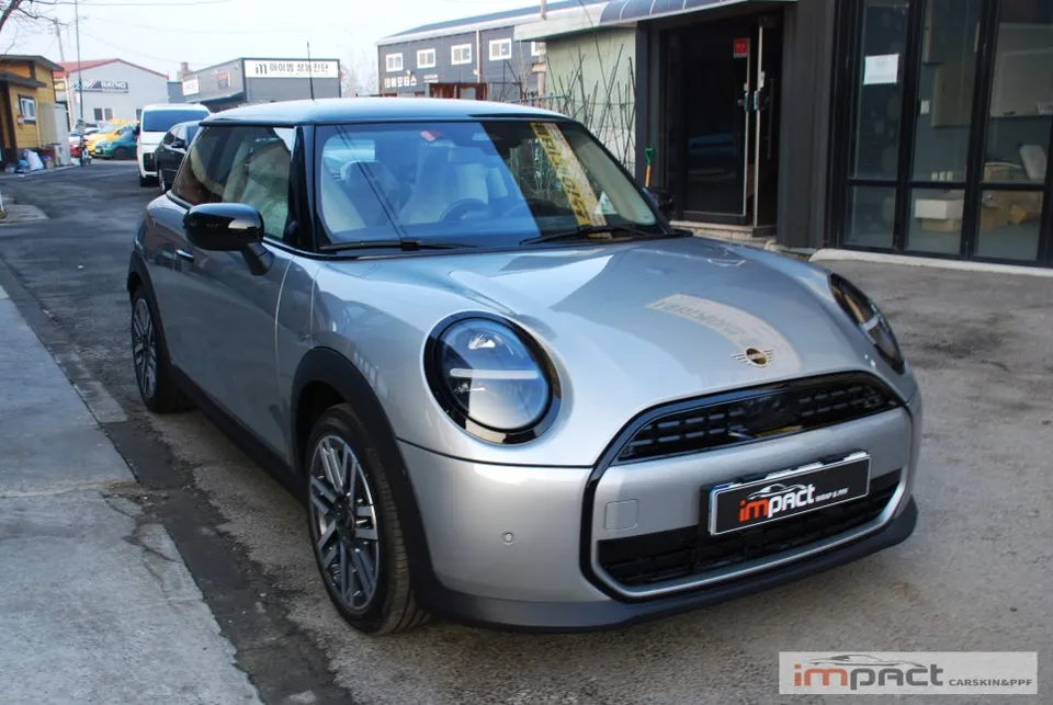 MINI MINI Cooperのカーラッピング事例｜費用目安・仕上がり 施工写真 1-3