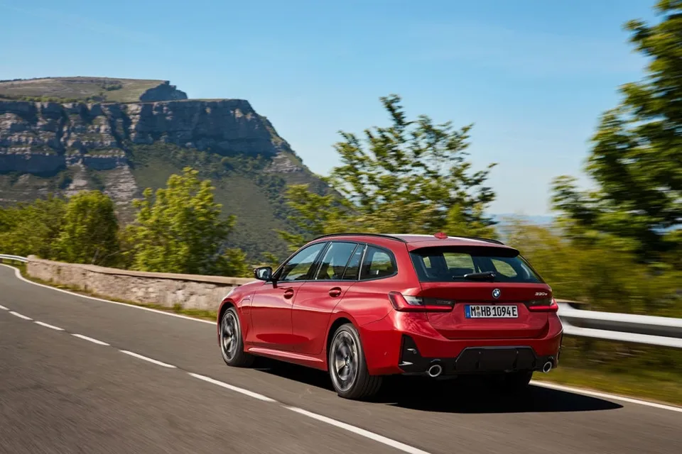 BMW 3 Series PPF施工事例|費用目安・仕上がり 施工写真 1-2