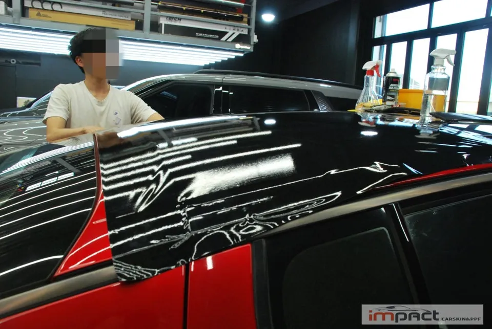 Kia Stingerのカーラッピング事例|費用目安・仕上がり 施工写真 3-1
