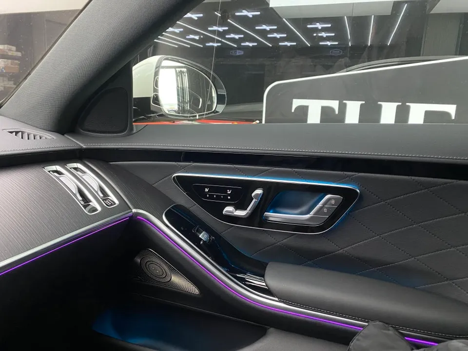 Mercedes-Benz S-Class W223 ambient lighting - Mercedes-Benz S-Class W223 Ambient Lighting Review — Enhanced Lux photo 3