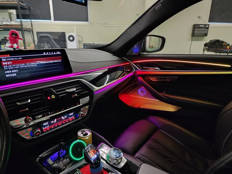 BMW 5 Series ambient lighting - BMW 5 Series Ambient Lighting Review: Cost & Results photo 4