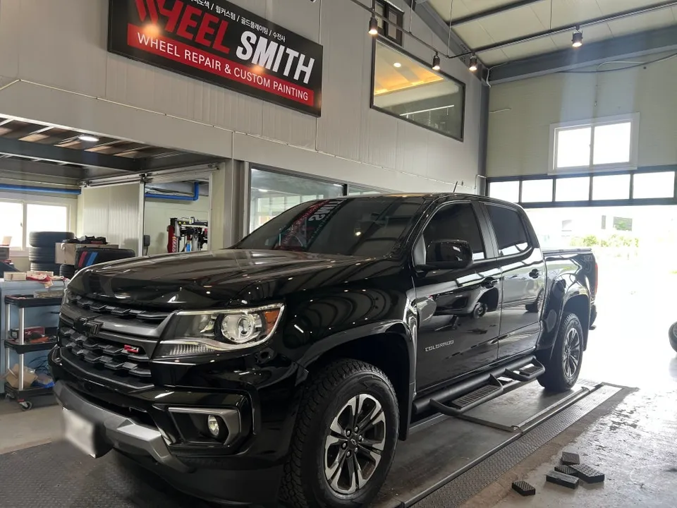 Chevrolet Coloradoのホイールリペア・塗装事例 写真
