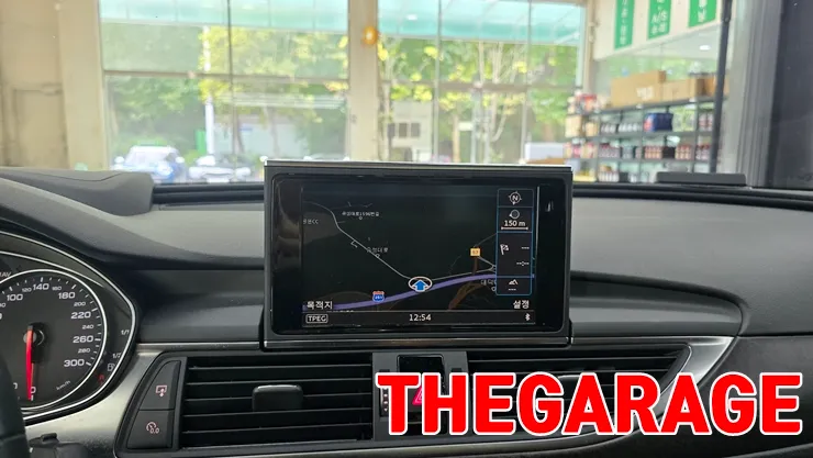 Audi A6 C7 ambient lighting - Audi A6 C7 Ambient Lighting Review — Enhanced Interior Ambiance photo 3