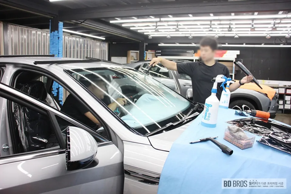 Hyundai Azeraのカーフィルム施工事例｜費用目安・仕上がり 施工写真 4-1
