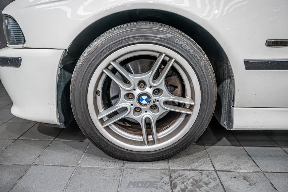 BMW 5 Series ceramic coating - BMW 5 Series Ceramic Coating Review: Cost & Results photo 3