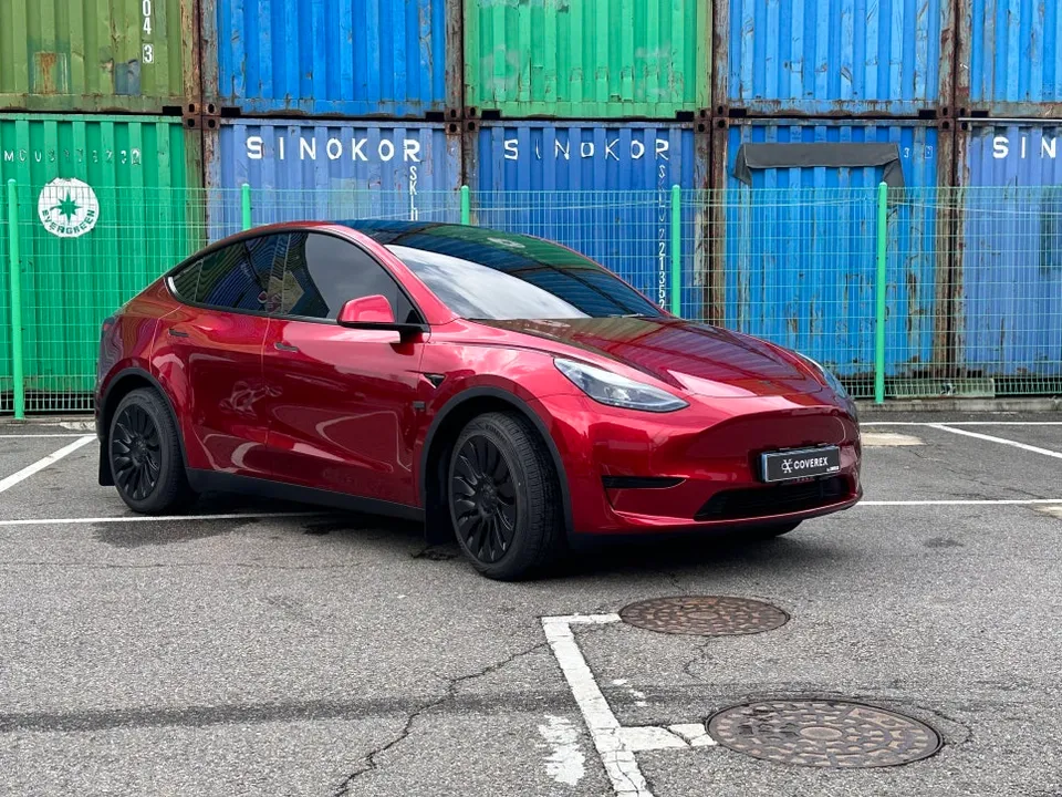 Tesla Model Yのカーラッピング事例｜費用目安・仕上がり 施工写真 1-1